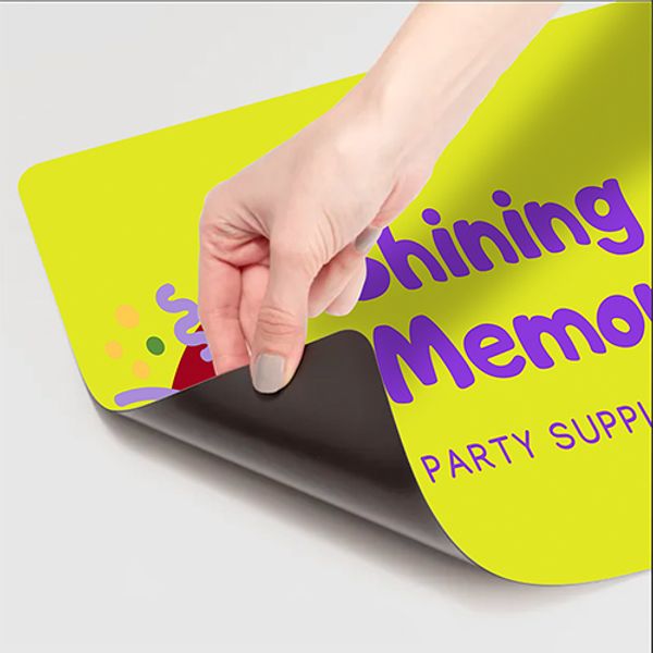 Magnetic Vehicle Signs